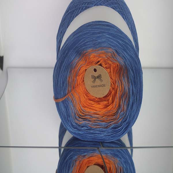 Produit Cake Pelote de laine ref: CL N°C15