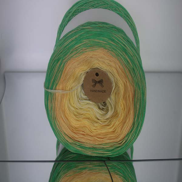 Produit Cake Pelote de laine ref: CL N°C6